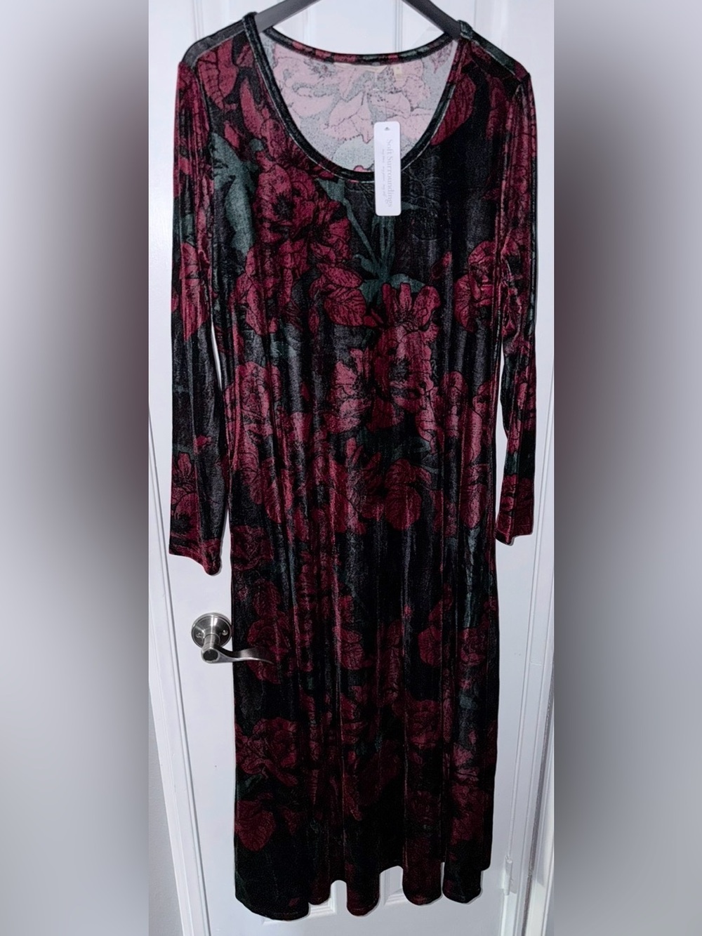 NWT Soft Surroundings red velvet Maxi Dress with Red Floral Print - Picture 2 of 5